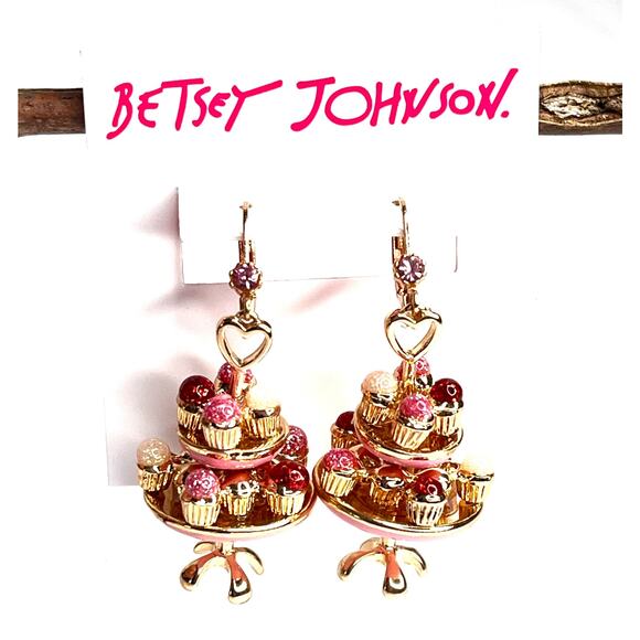 Betsey Johnson EARRINGS Dangle Drop Cupcake Wedding Tiered Cake Plate Gold Pink - Picture 4 of 5